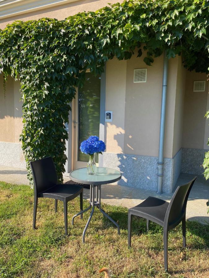 Cascina Serra Eco-House Beb Muzzano Exteriör bild